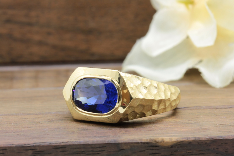 リメイク後のお祖母さまのサファイアのリング